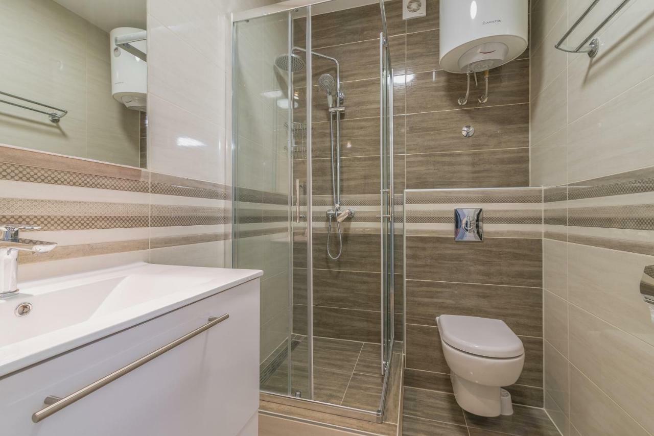 Ruzmarin - New Apartment ザダル エクステリア 写真